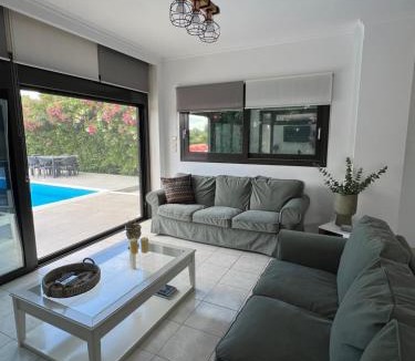 Plataria Villa | Villa Nicolas Plataria