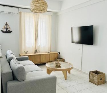 Koroni Apartment | Home-Between castle & sea