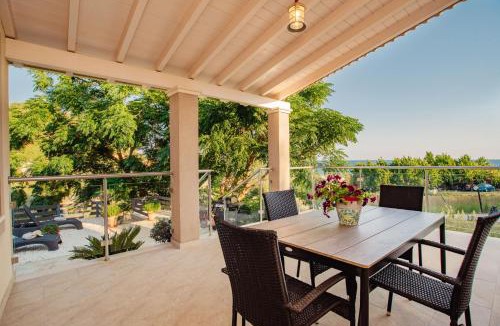 Gardenos Villa | Villa Aelia Gardeno