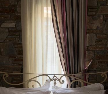 Loutraki Hotel | Evzin Hotel