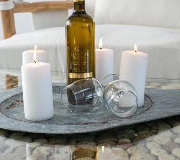 Finikia Villa | Luxury Santorini Villa Villa Elysian Dyo Private Hot Tub Air Conditioning