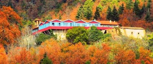 Goura House | Goura Guesthouse Lake Doxa Mountain Retreats