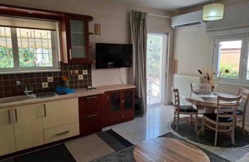 Patras Apartment | House by the sea/Σπίτι στην θάλασσα