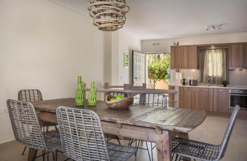 Karavomylos Villa | Deluxe Kefalonia Apartment Apartment Amaryllis 1 Bedroom Outdoor Pool