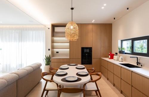 Ishem Villa | Vila Mel - Quiet Luxury & Smart Home Villa at San Pietro Premium Zone