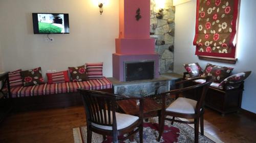 Vitsa Hotel | Giagia Evgenia