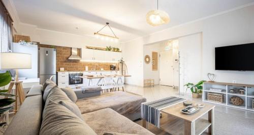 Kalamaria Apartment | NIRA Urban Nest Living