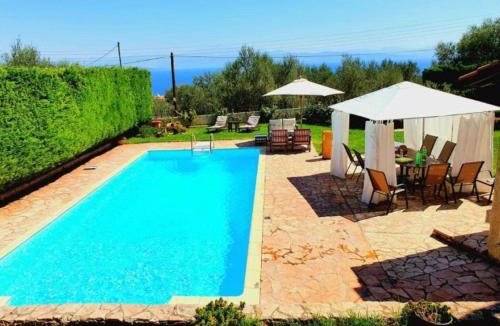 Paralia Porovitsis Villa | Platanos Estate