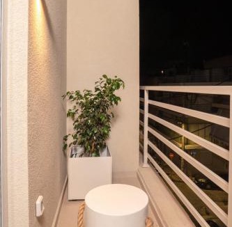 Piraeus Apartment | MelAngelo Villas M - Modern Studio near Port of Piraeus