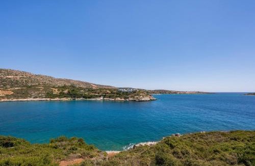 Marathi Villa | SeaWave Villas with Heated Pools, By Hellocrete