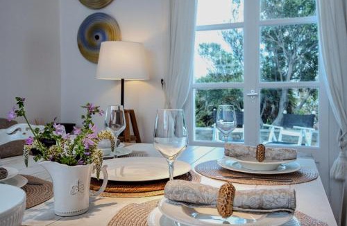 Kalafatis Hotel | Manu Mykonos Next to the Beach Quality Brand Villa & Bungalows