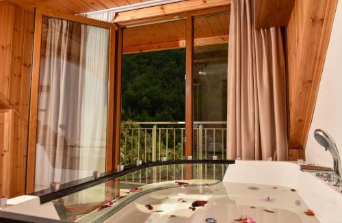 Theth Hotel | Hotel Zallina