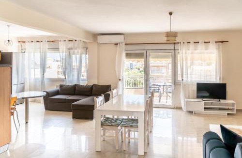 Alexandroupoli Apartment | 3 Bedroom Apartment, Easy Parking