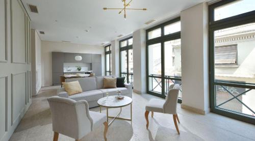 Thissio Villa | Luxury Athens Villa 2 Bedrooms Villa Yamamoto Thissio View