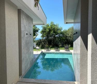 Ishem House | Hilltop Villa