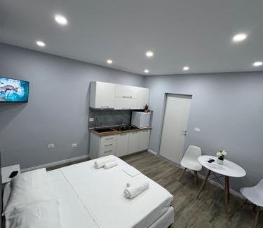 Kashar Apartment | Arlis Apartments - near North and South Terminal