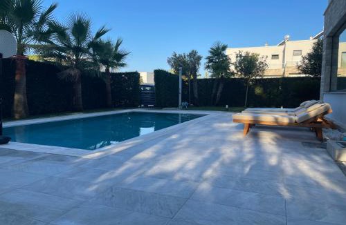 Ishem Villa | San Pietro Villa