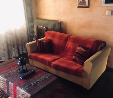 Synikia Mesi Trikalon House | Helydorea zen BED& BREAKFAST ADULTS ONLY MOUNTAIN RETREAT
