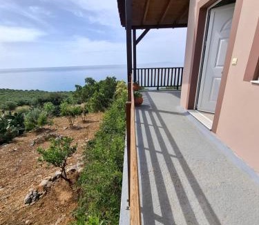 Fragkokastello House | Votsalo House