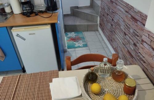 Kanali Apartment | Tsimogiannis Dynamiki Sea View Apartments
