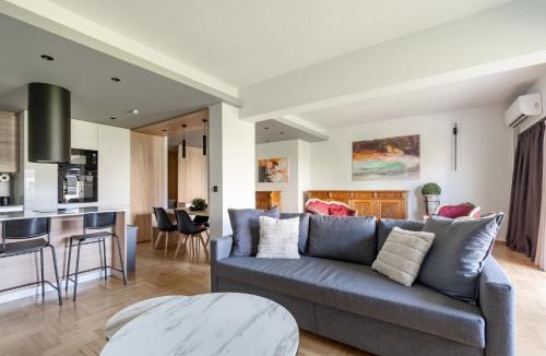 Pangrati Apartment | Athena Blue Lux Apartments 2BR 2BA with City Skyline View, near Kolonaki