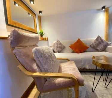 Tushemisht Villa | Vileta Auri