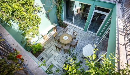Katakali Villa | Corinthian Blue Retreat