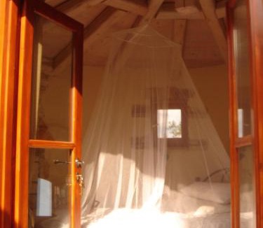Vatos Villa | Musician's Round House & Castello