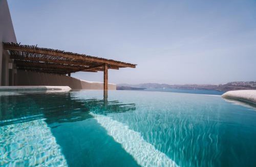 Akrotiri Villa | Akrorama private villas and suites