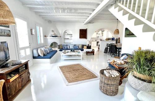 Kanalia Villa | Stay Waterfront - Stunning 6 bedroom Villa Annita with Pool