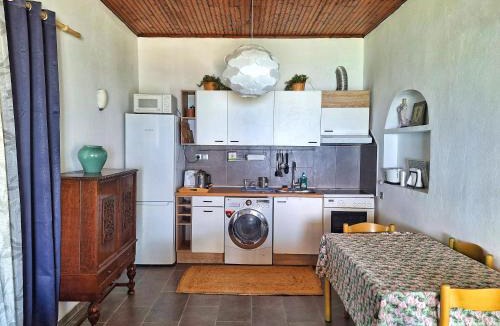Kavos House | LeMaMi Seafront Bungalows