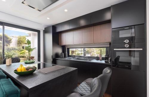 Varkiza Apartment | Emerald Stone Apartment Varkiza