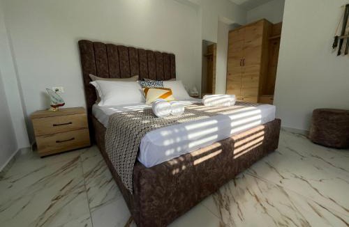 Dhermi House | Vickys Inn