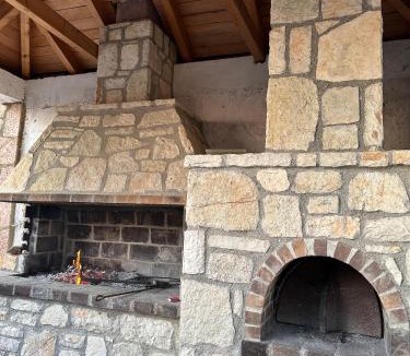 Himare Apartment | Yiannis & Victoria Villa