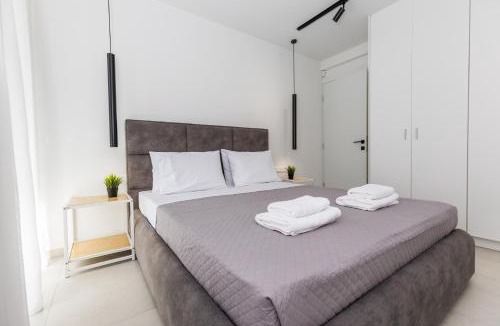 Varkiza Apartment | Varkiza Luxury Suites by Raise