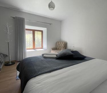 Boge House | Paja Guesthouse - Camping