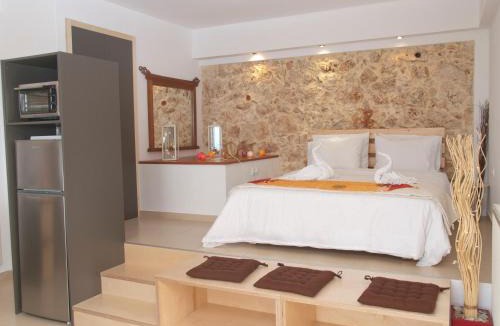 Pitharion Apartment | The Garden of Zephyrus - East