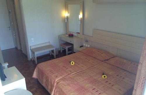 Kamena Vourla Hotel | Hotel Kypreos