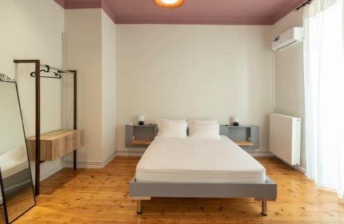 Peiraiki House | Casanova94 Guesthouse