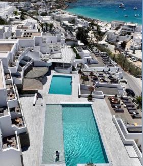 Platis Gialos Hotel | The George Hotel Mykonos