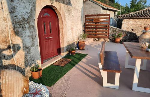 Marantochori House | Manto's House Lefkada