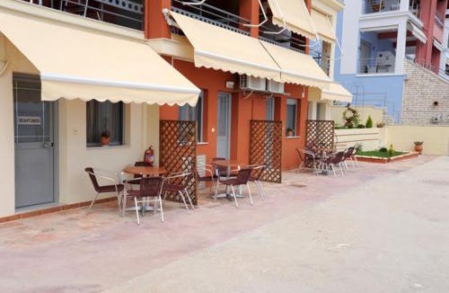 Loutsa Apartment | Platis-Gialos apartments
