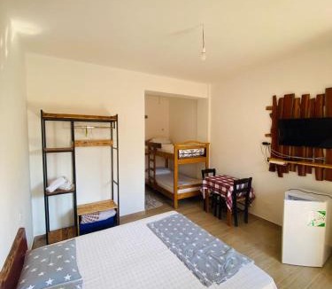 Piqeras Hotel | Tropikal Freskia Bunec