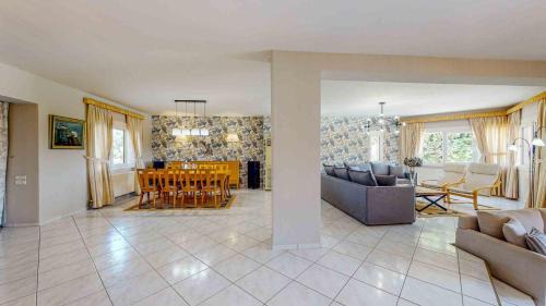 Gazi Villa | Villa be.YOU.TIFUL