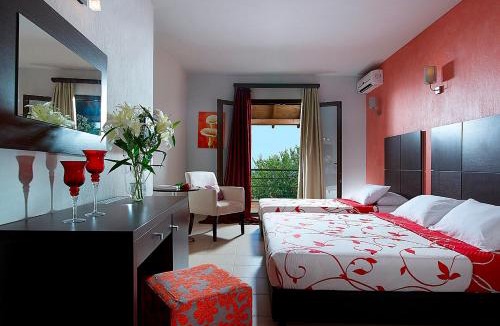 Amphipolis Hotel | Orfeas Land
