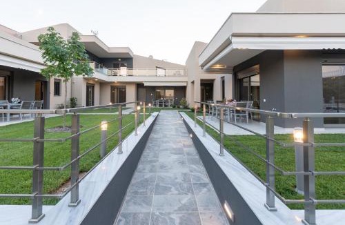 Nea Iraklitsa House | 3 DOORS VILLAS