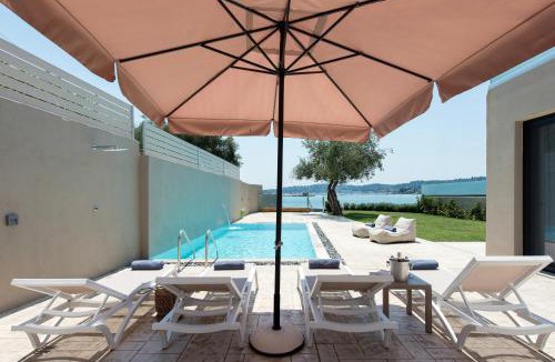Limni Villa | White Swan Villa with Private Pool