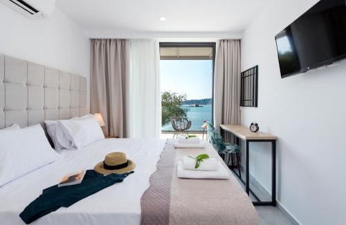 Limni Villa | White Swan Villa with Private Pool