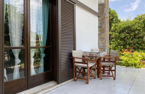 Marathon Apartment | Eratous Seaside House