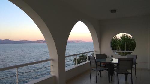 Kiveri Apartment | Linamare Eolos